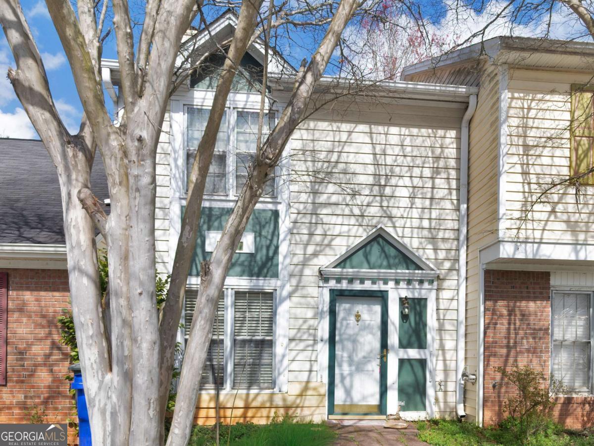 664 Browning Lane Se Property Photo 1