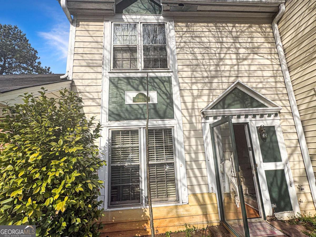 664 Browning Lane Se Property Photo 2