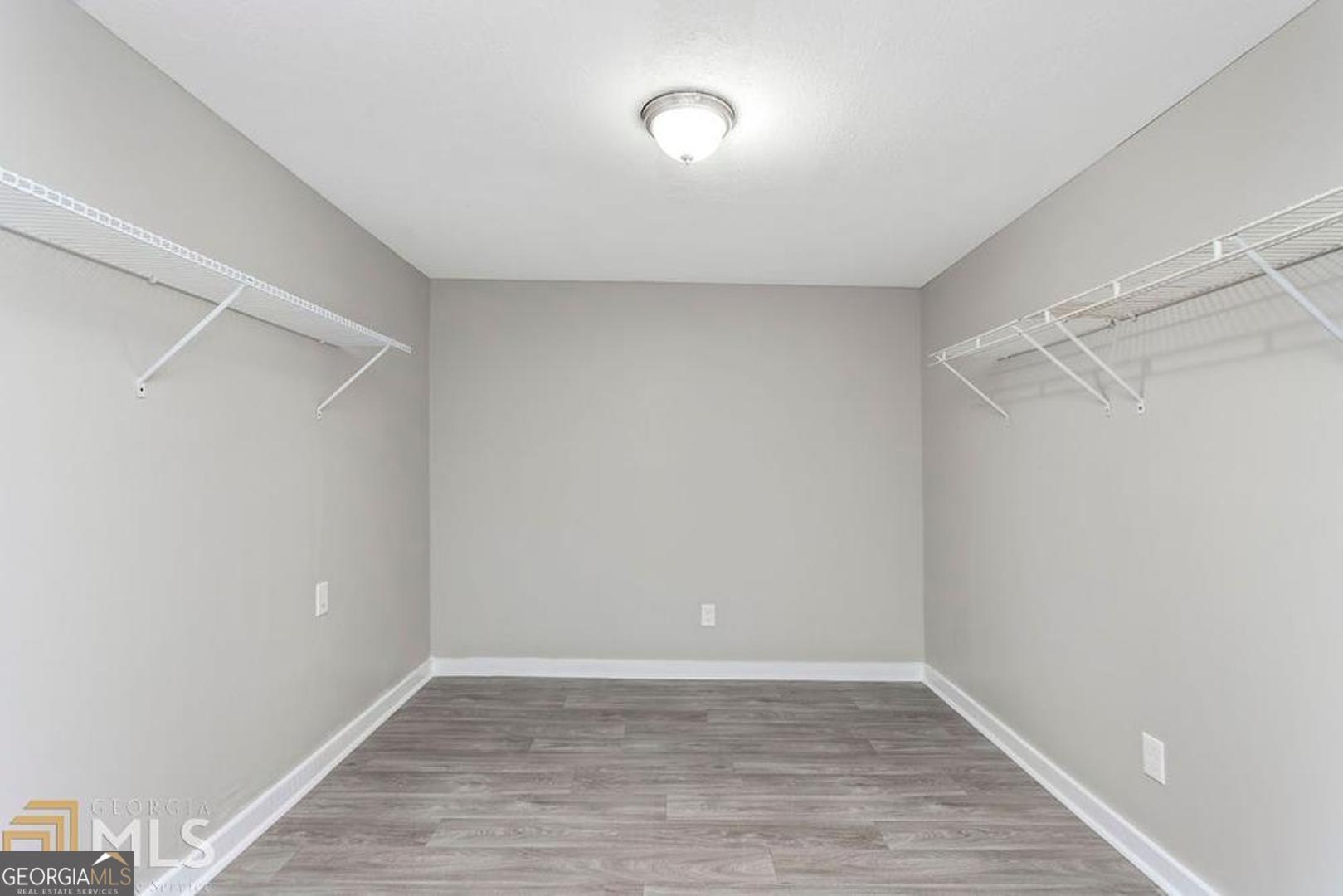 7124 Lady Heidi Court Property Photo 16