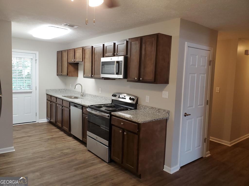 307 N Church Street # D2 Property Photo 1