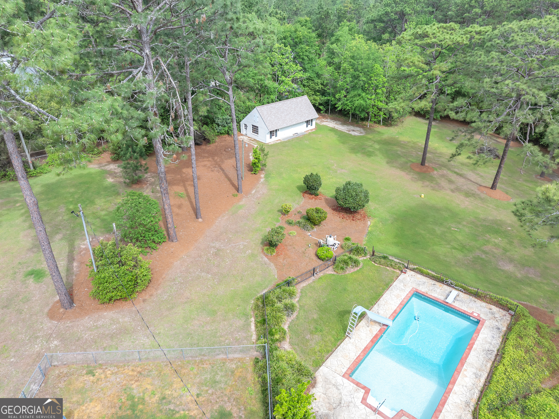 306 Holly Trail Property Photo 38