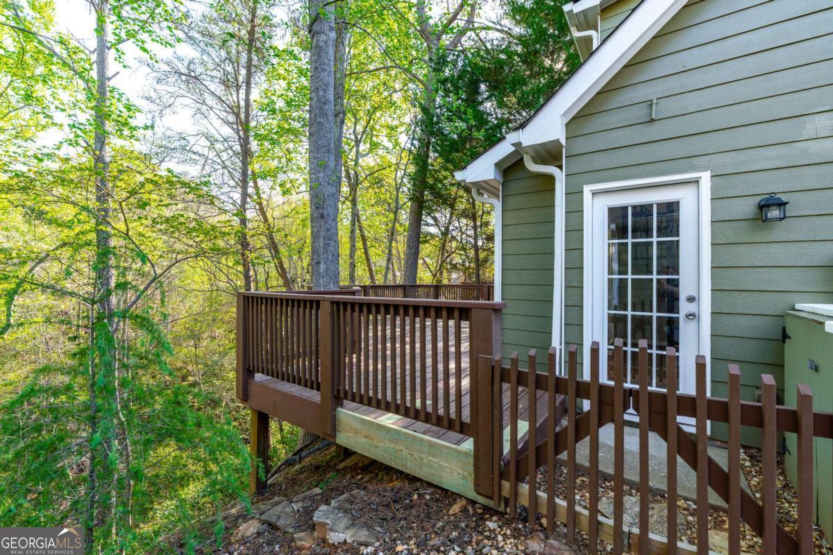 204 Lakeside Drive Property Photo 38