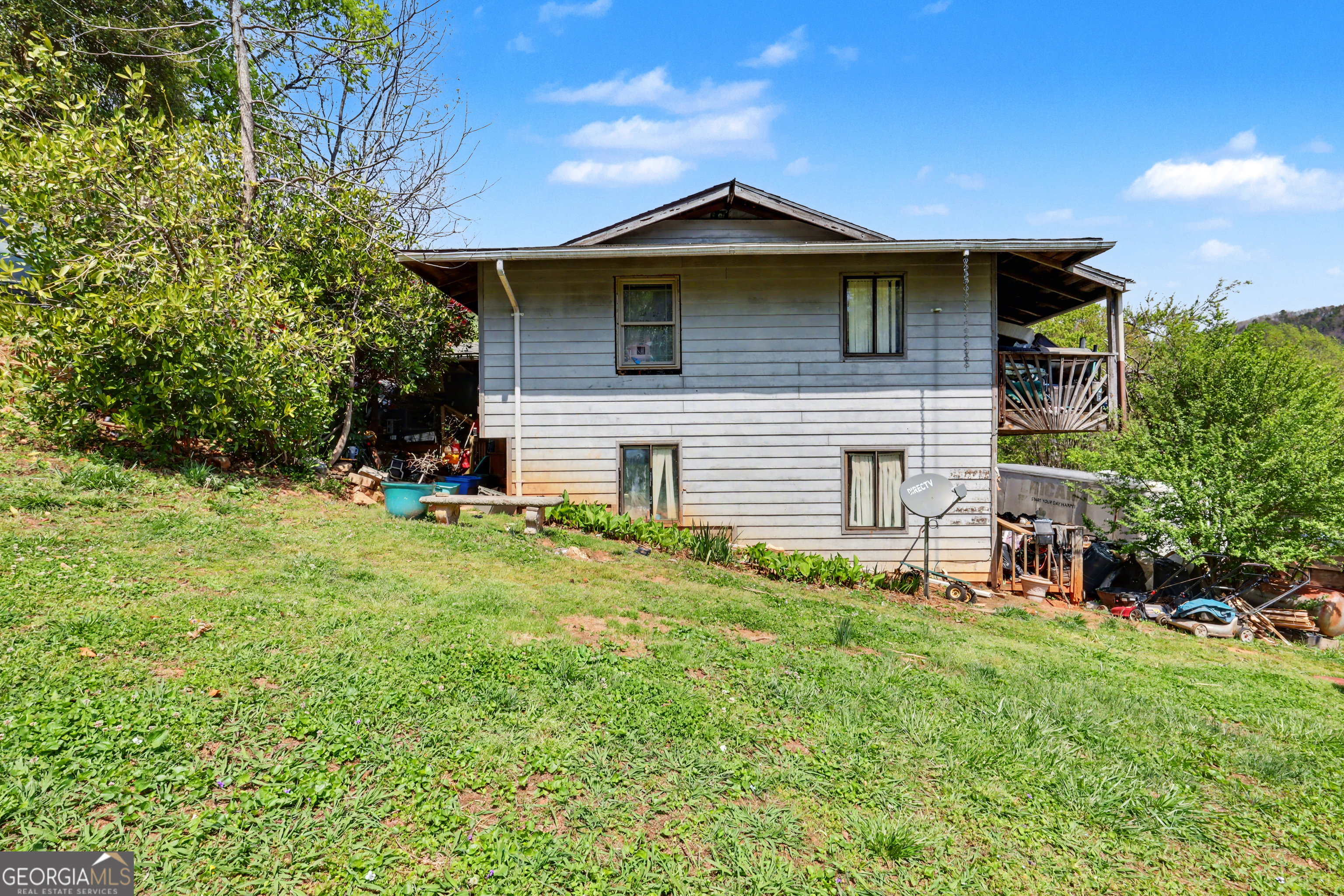 202 Old Screamer Street Property Photo 3