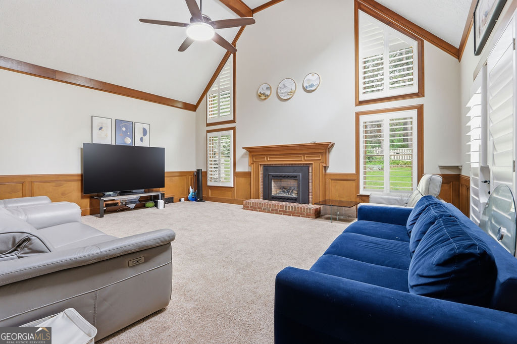 5445 Summer Cove Drive Property Photo 8