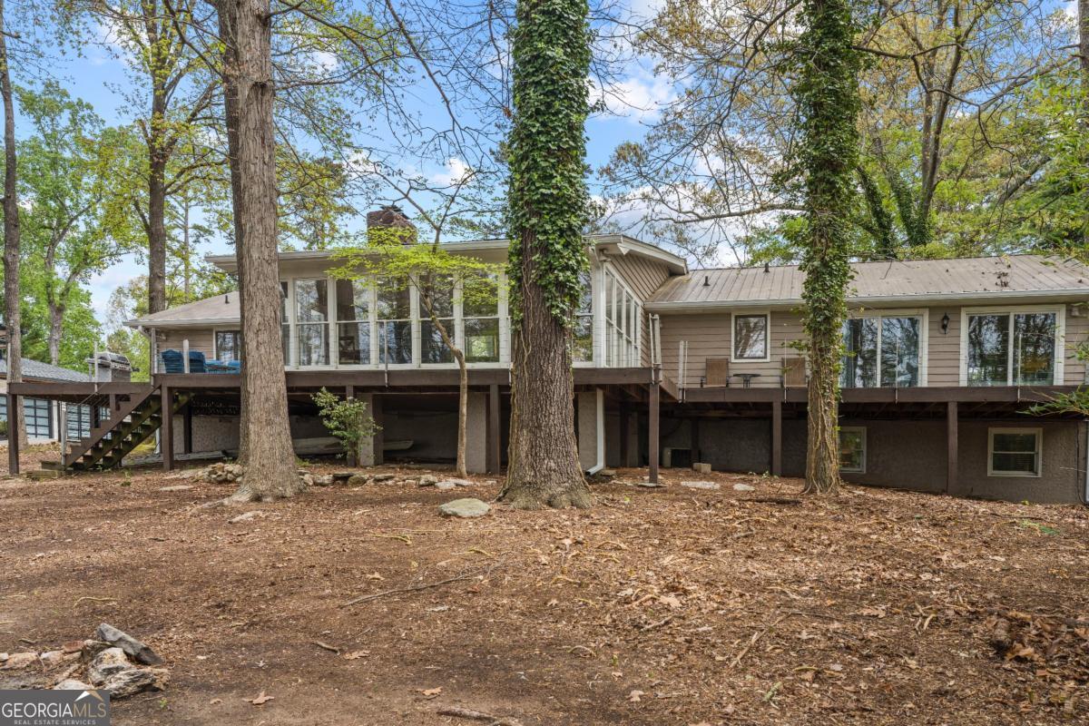 8360 Lanier Drive Property Photo 14