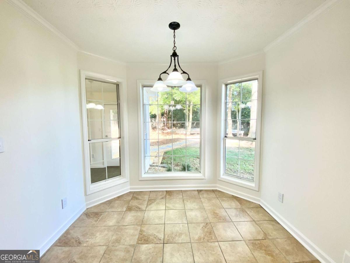 640 Suwanee Lakes Circle Property Photo 8