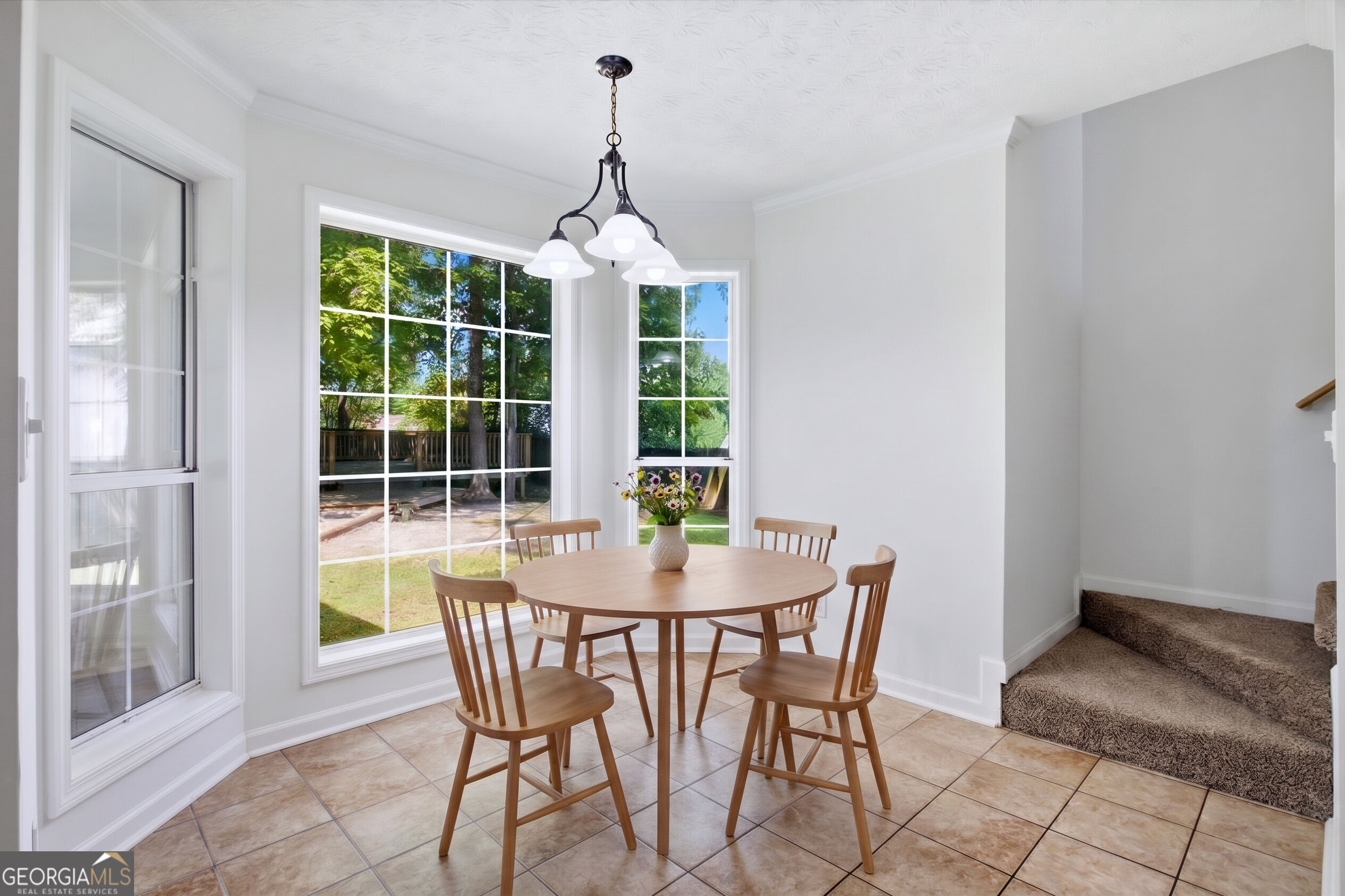 640 Suwanee Lakes Circle Property Photo 8