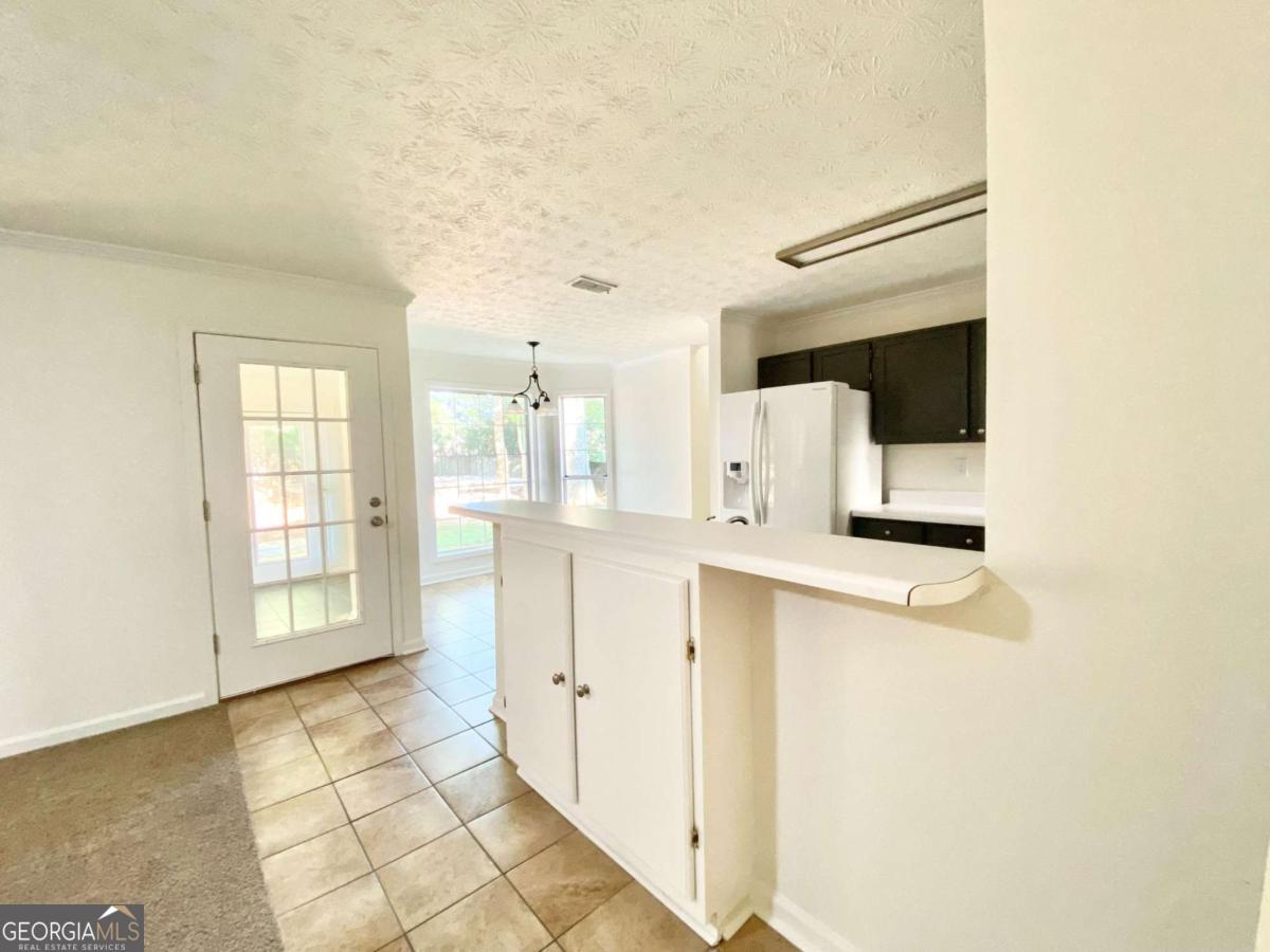 640 Suwanee Lakes Circle Property Photo 10