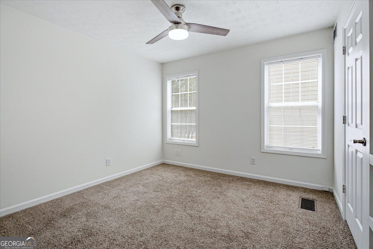 640 Suwanee Lakes Circle Property Photo 20