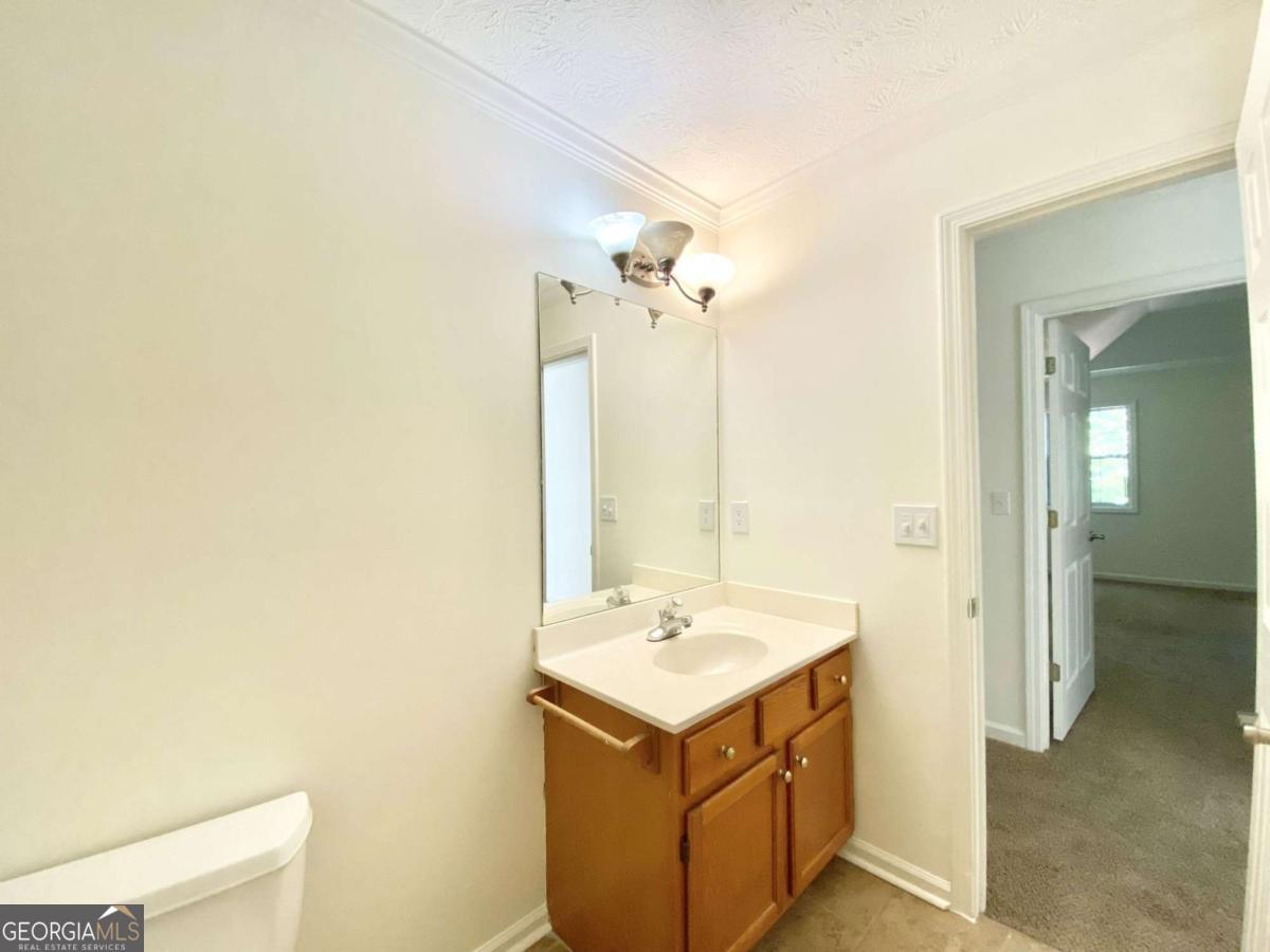 640 Suwanee Lakes Circle Property Photo 21