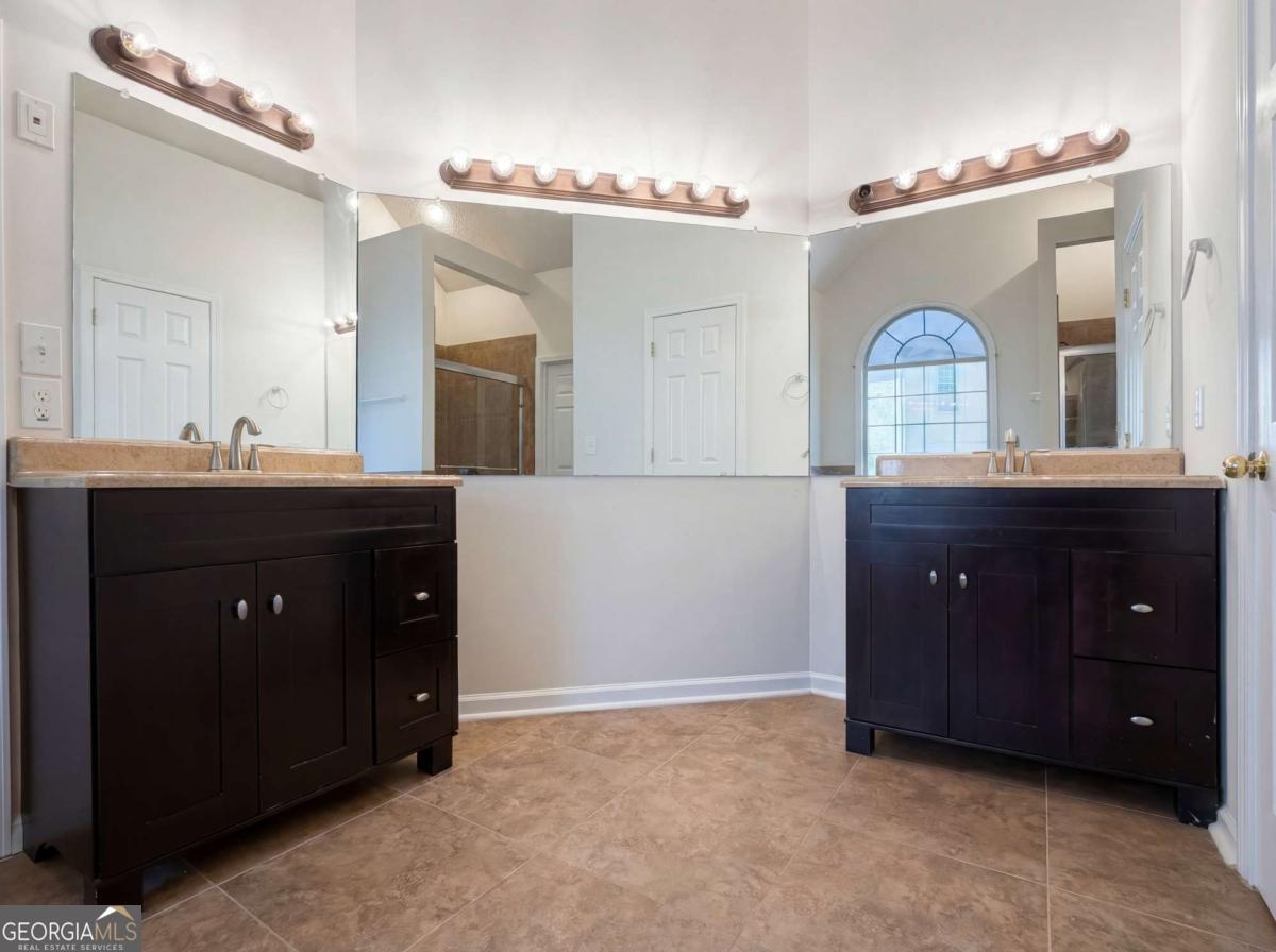 404 Eaglet Court Property Photo 17