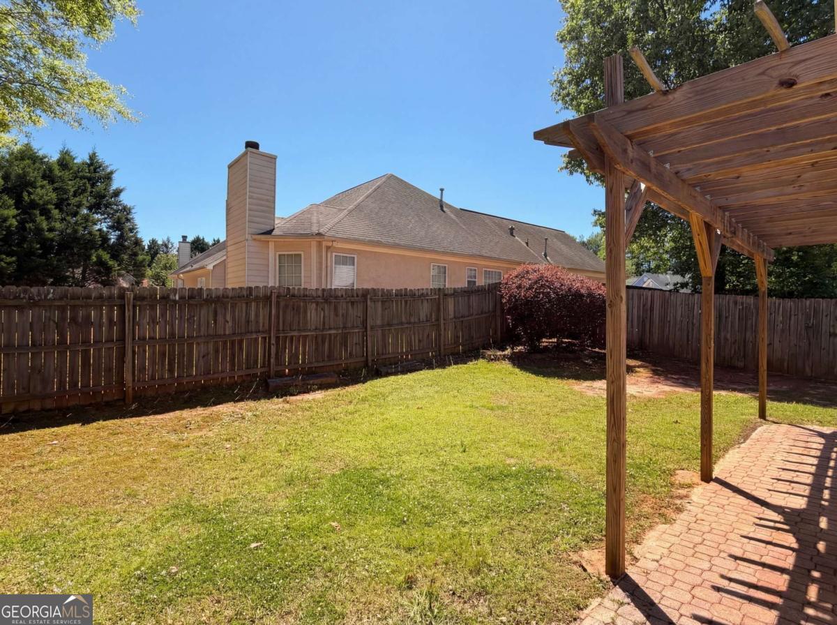 404 Eaglet Court Property Photo 28
