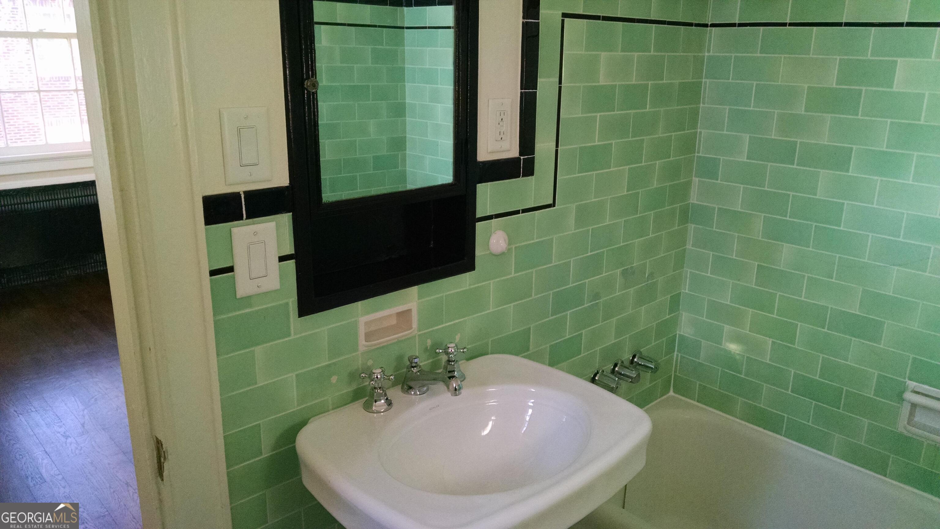1765 Peachtree Street Ne Property Photo 10