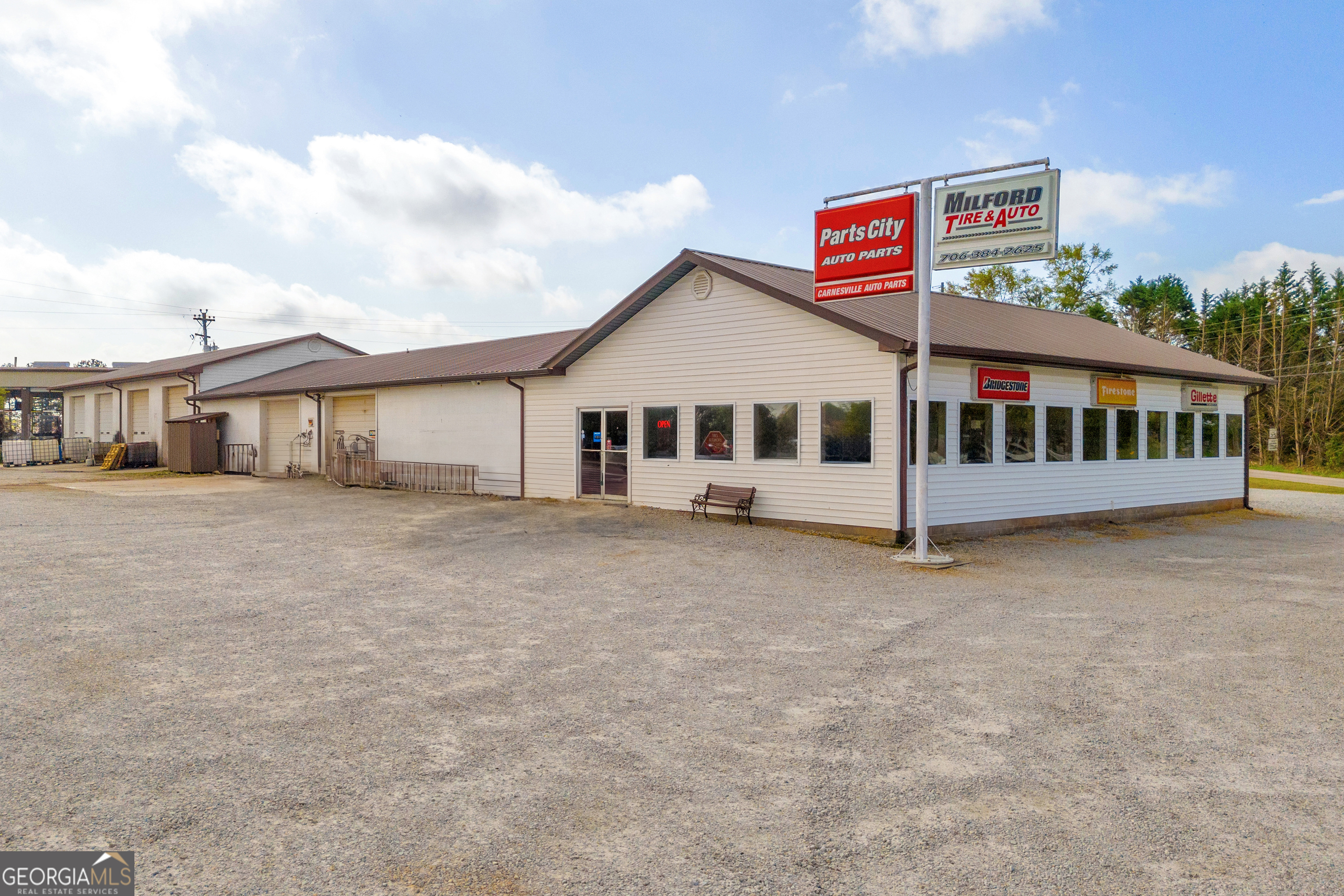 10558 Highway 106 Property Photo 1