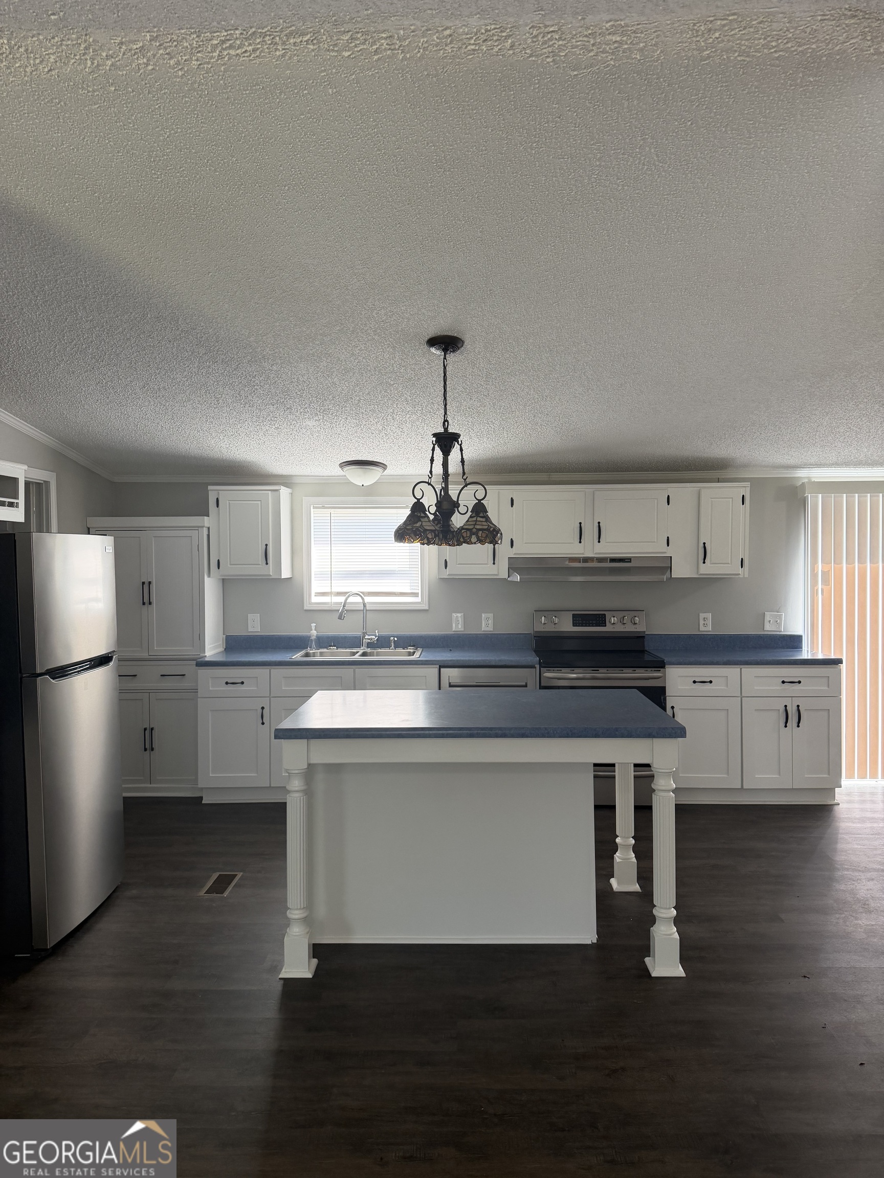 405 Windsor Parkway # 405w Property Photo 6