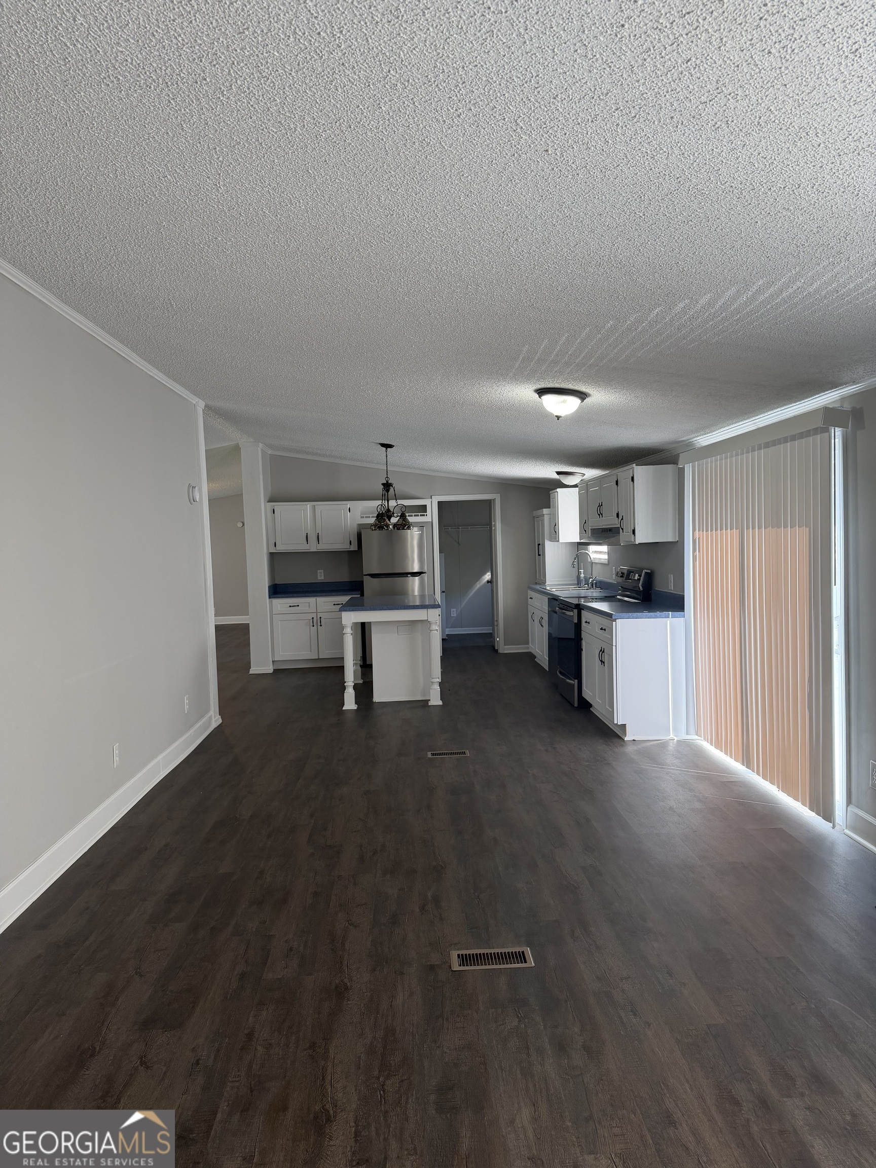 405 Windsor Parkway # 405w Property Photo 7