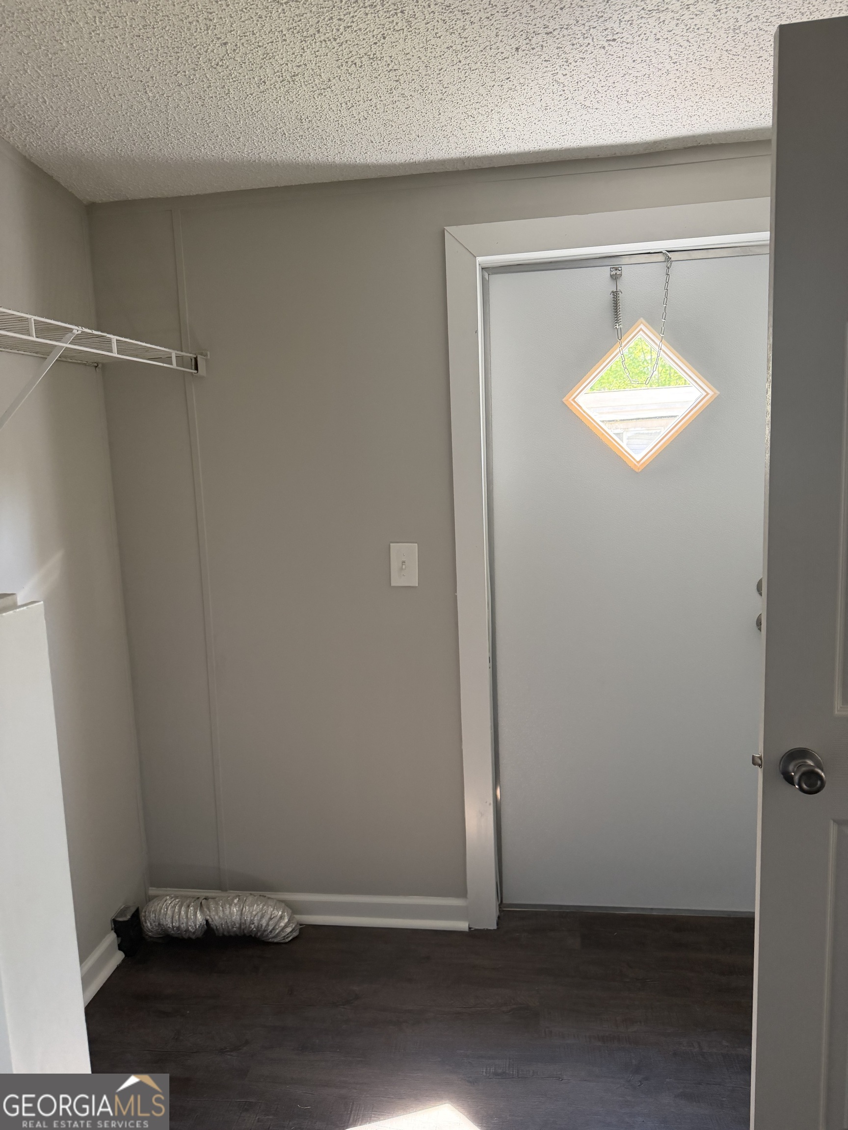 405 Windsor Parkway # 405w Property Photo 8