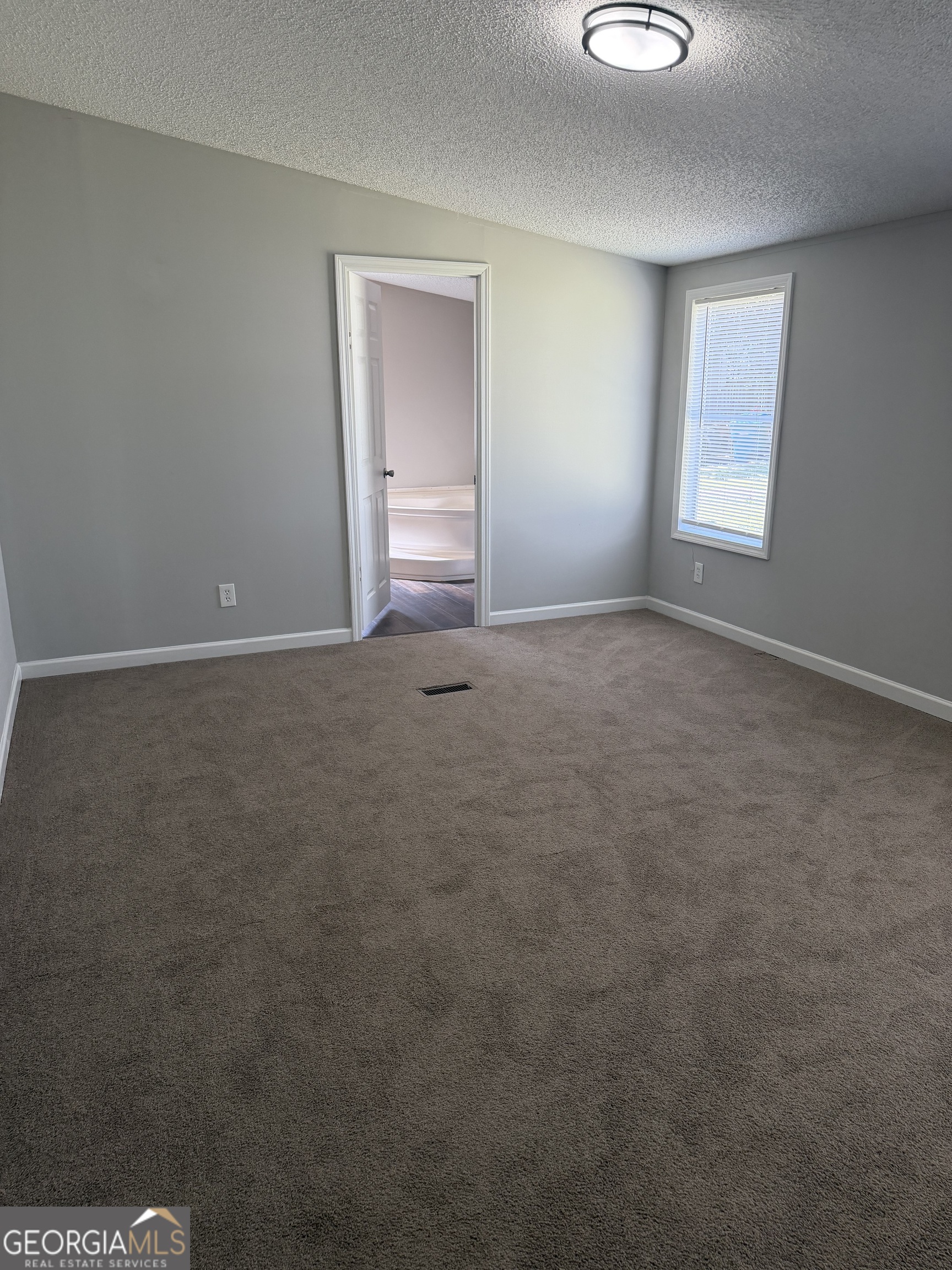 405 Windsor Parkway # 405w Property Photo 10