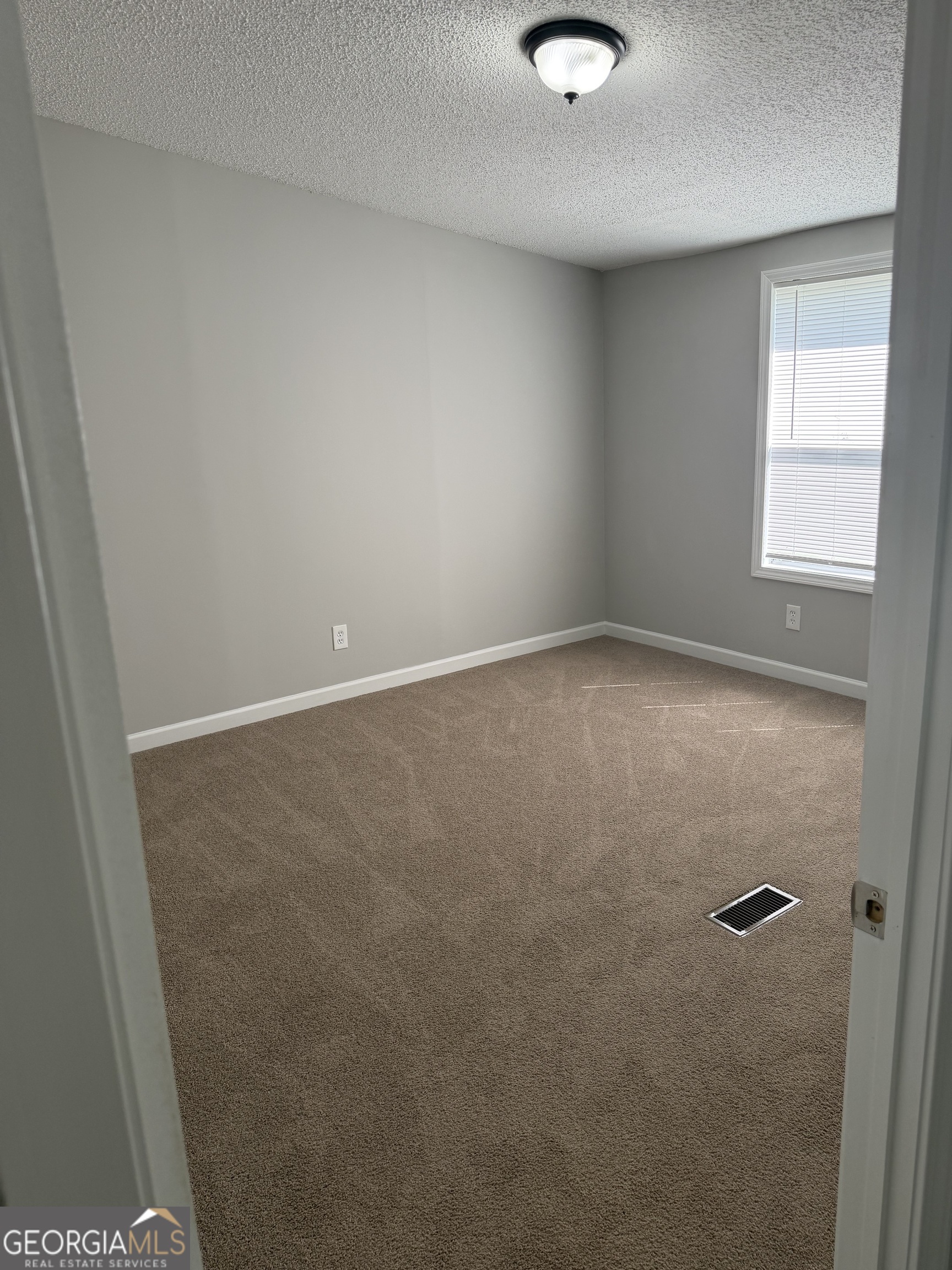 405 Windsor Parkway # 405w Property Photo 11