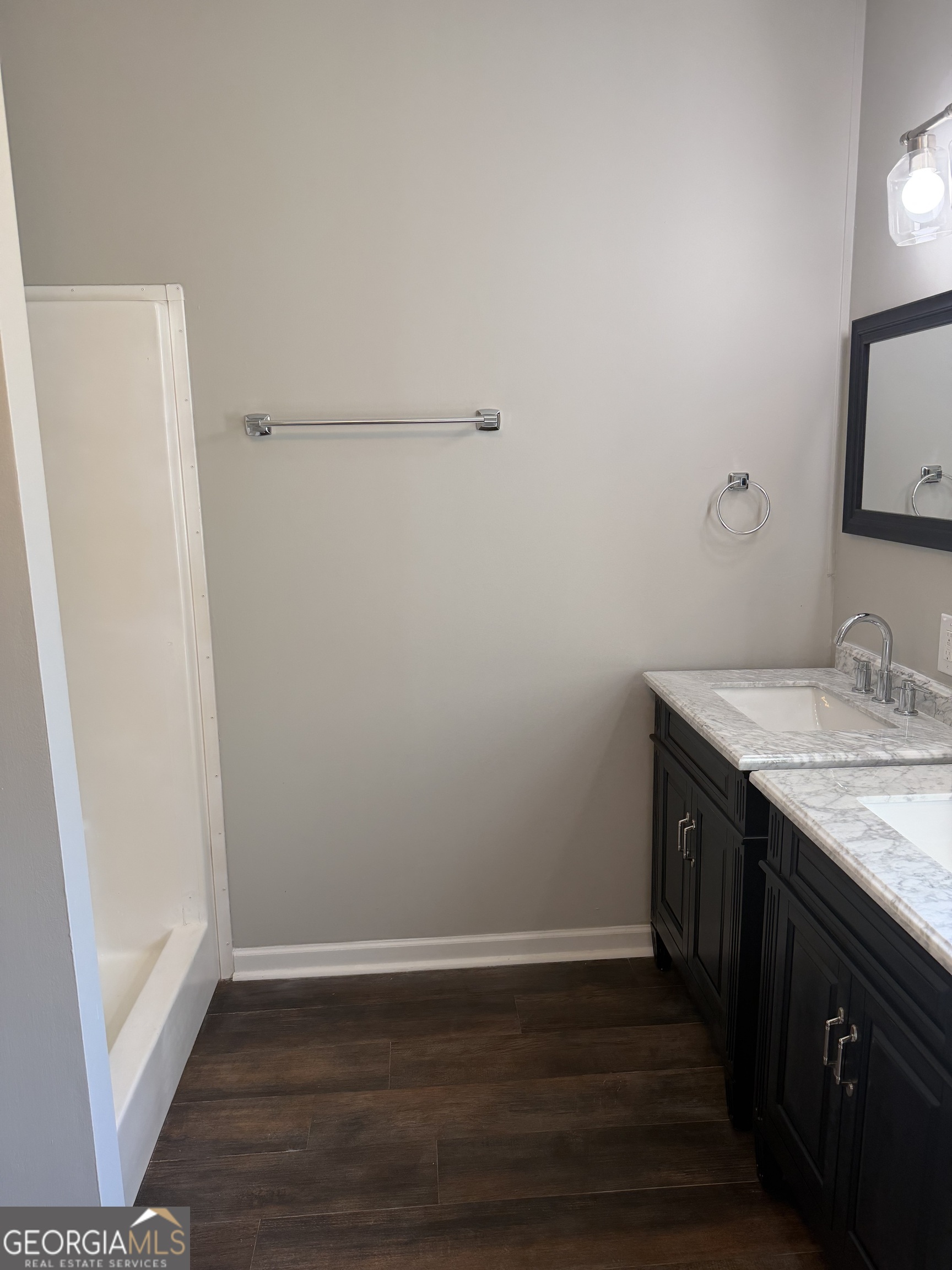 405 Windsor Parkway # 405w Property Photo 16