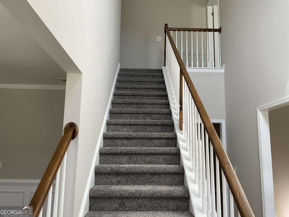 592 Kyles Circle Property Photo 12