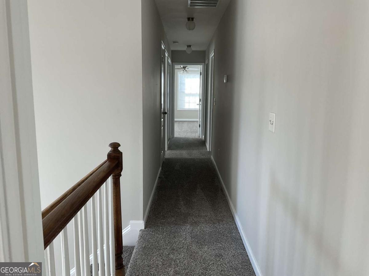 592 Kyles Circle Property Photo 18