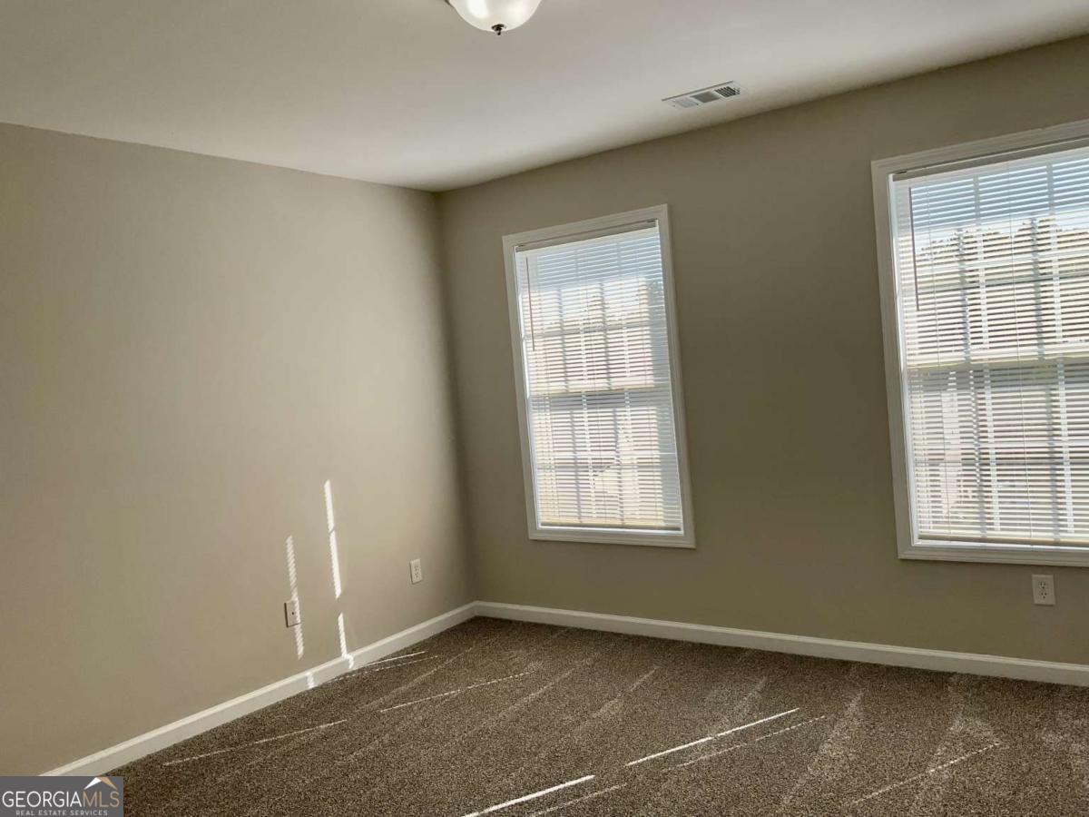 592 Kyles Circle Property Photo 20