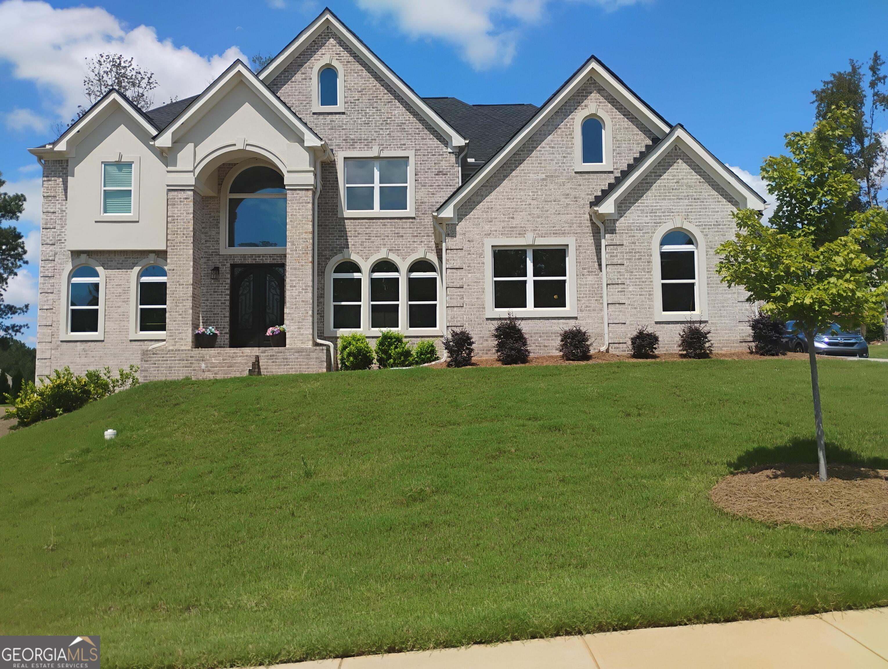 4604 Mossey Drive Property Photo 1