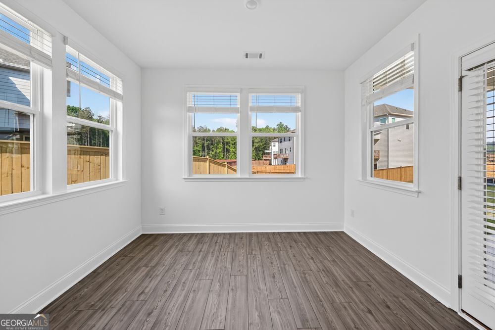 163 Sheryl Way Property Photo 7