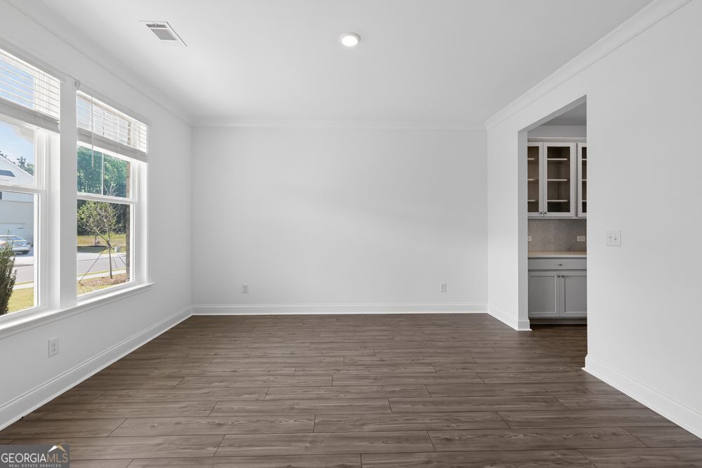 163 Sheryl Way Property Photo 8