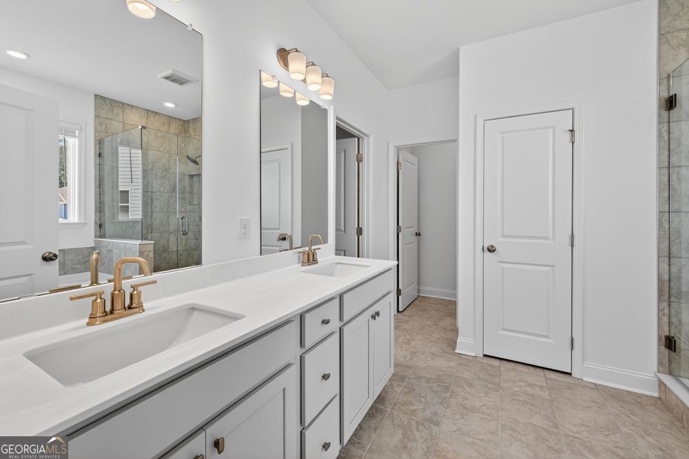 163 Sheryl Way Property Photo 14