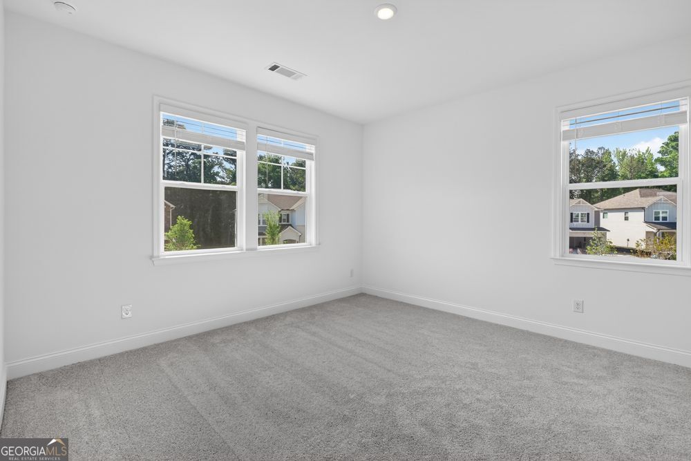 163 Sheryl Way Property Photo 16