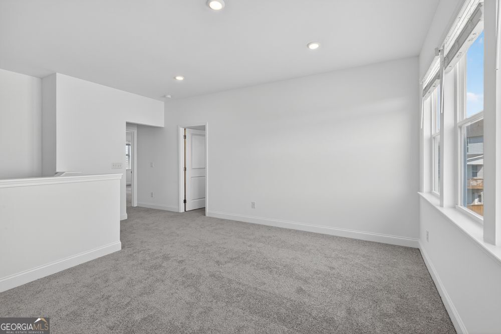 163 Sheryl Way Property Photo 27