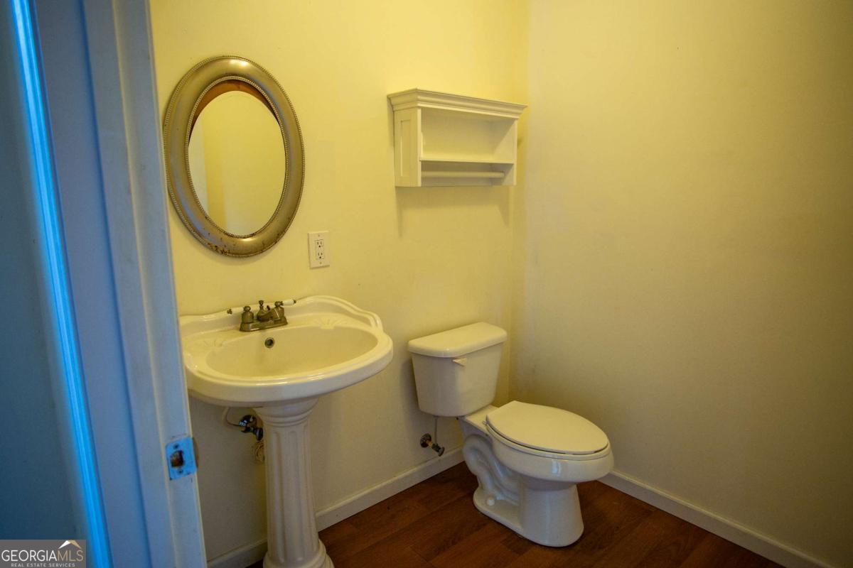 528 Gardner Road Property Photo 17