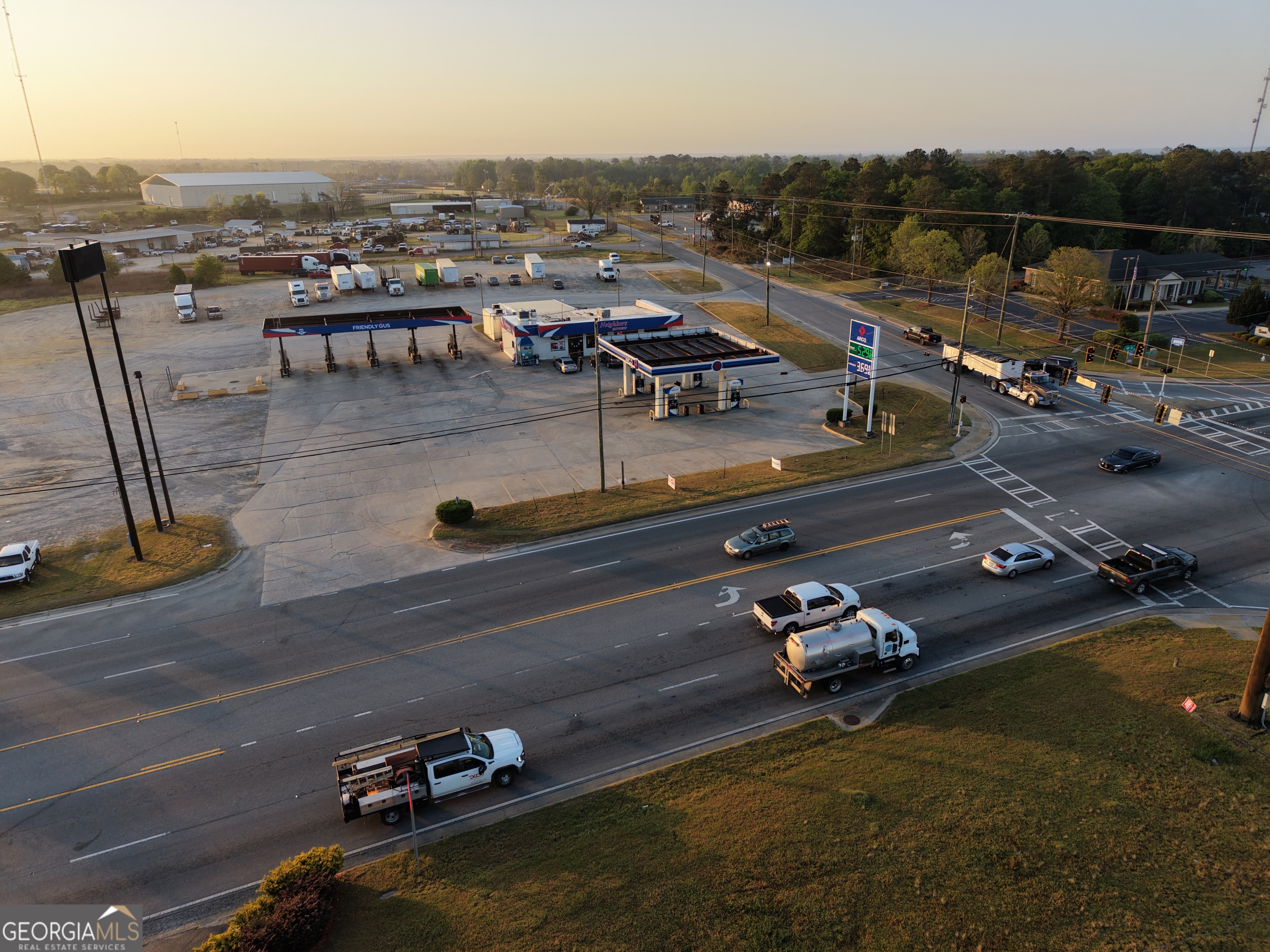 2130 S Highway 441 Property Photo 1