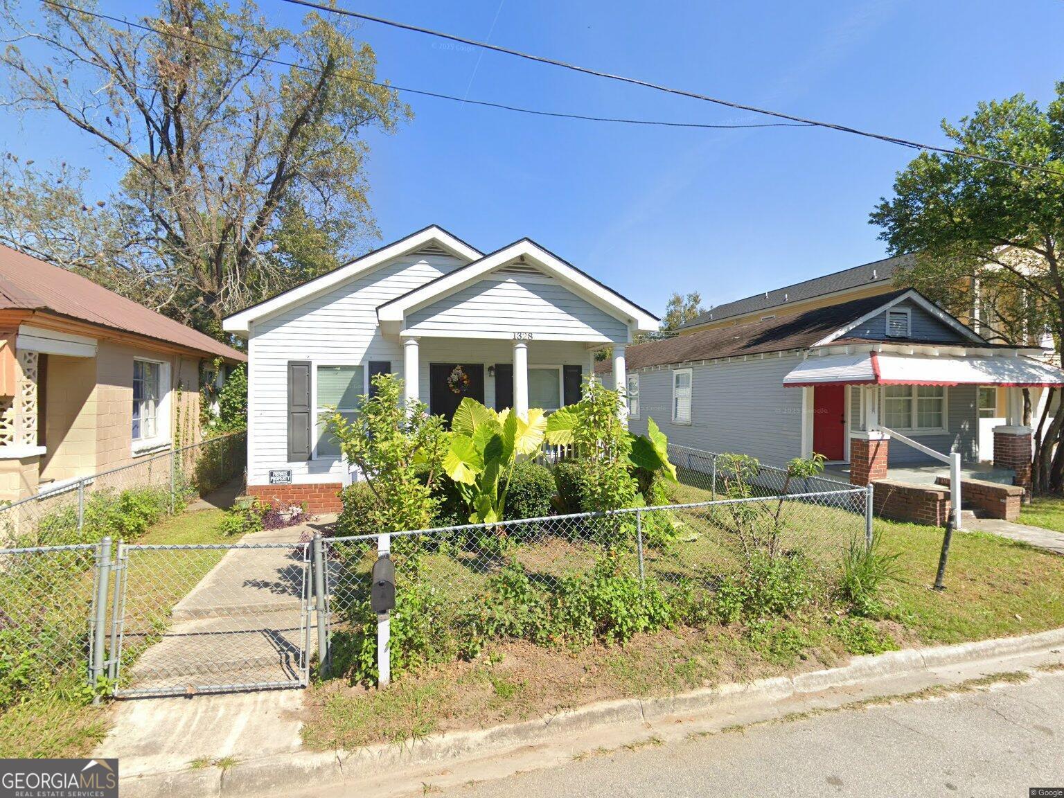 1328 New Castle Street Property Photo 1