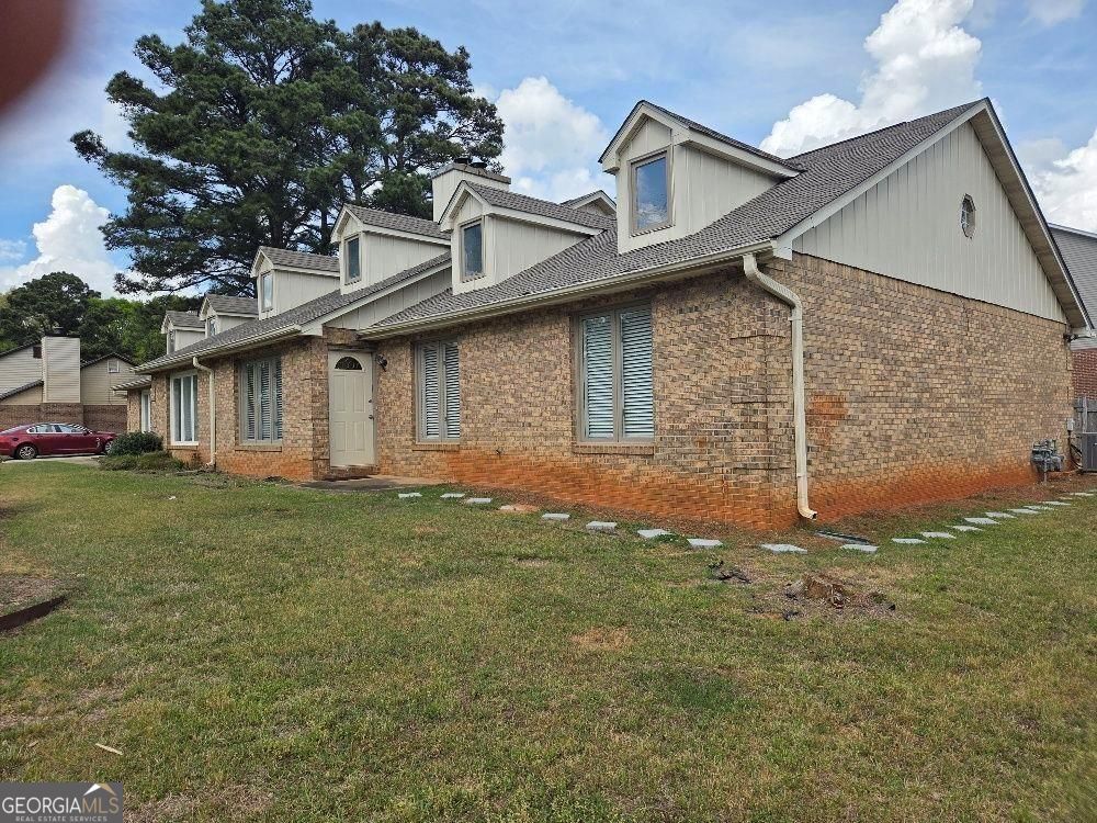 2120 Fieldstone View Court SE Property Photo 1