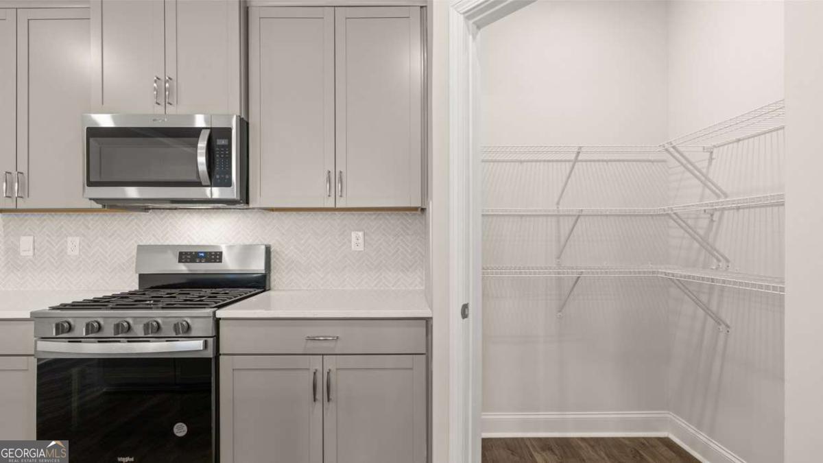 219 Parnassus Road Property Photo 12