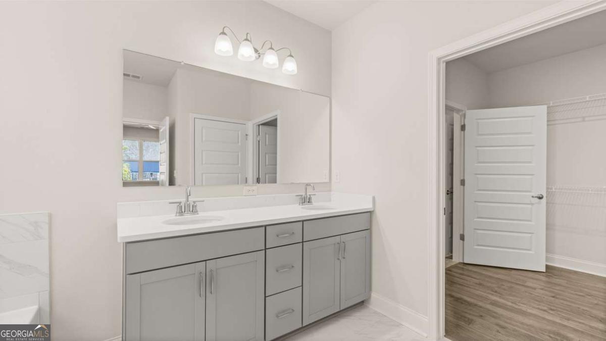 219 Parnassus Road Property Photo 22