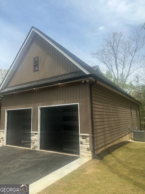 1050 Rainbow Circle Property Photo 4