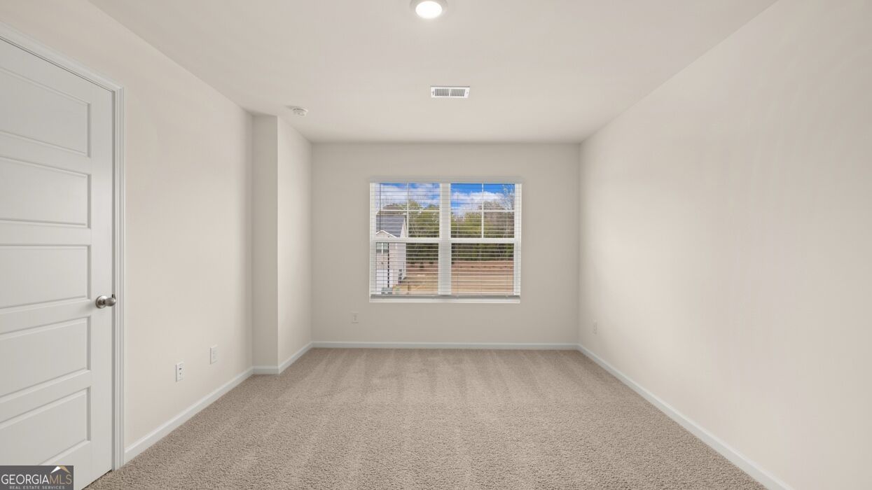 206 Kenmore Circle Property Photo 14
