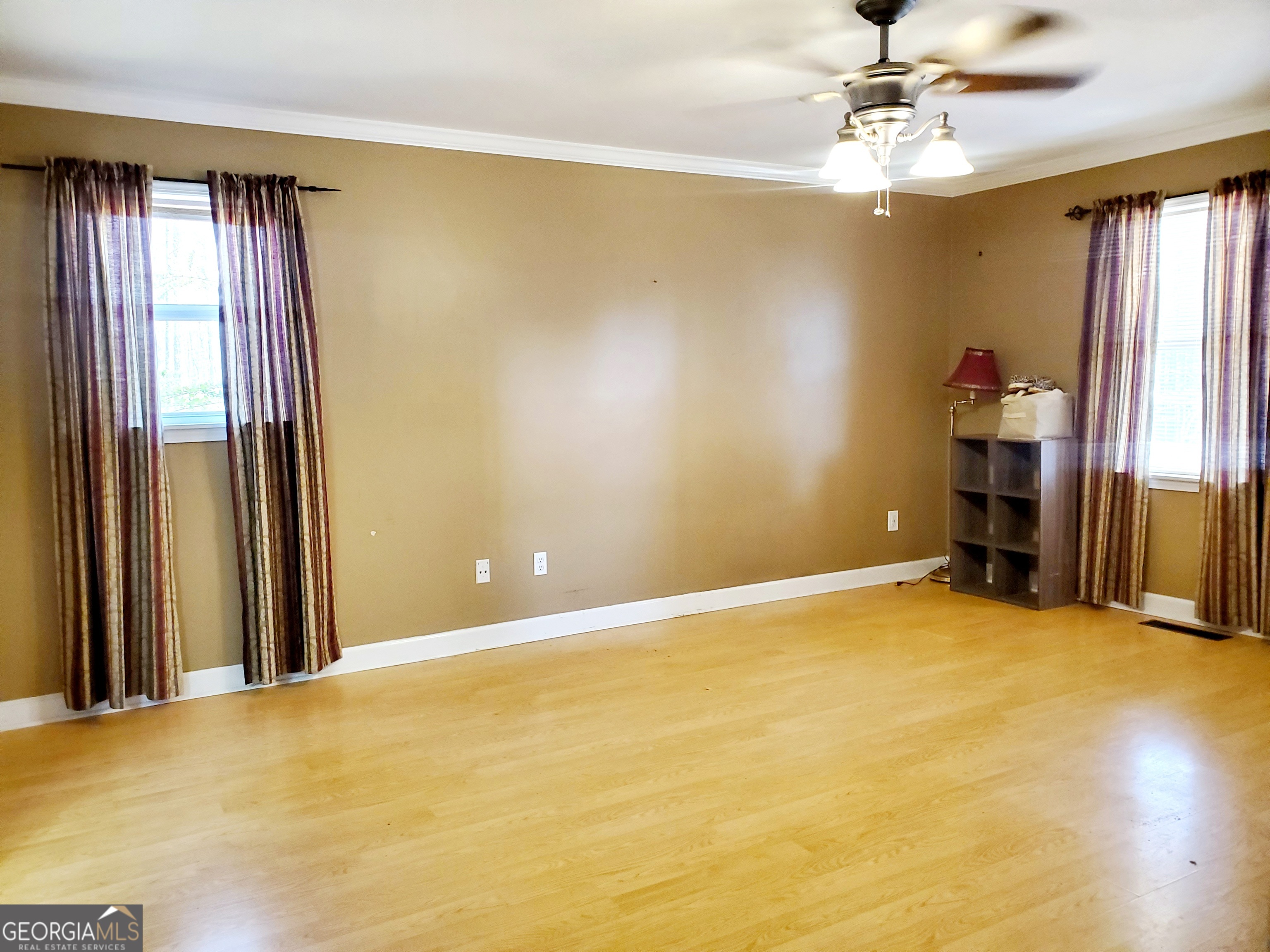 128 W Briarwood Drive Property Photo 4