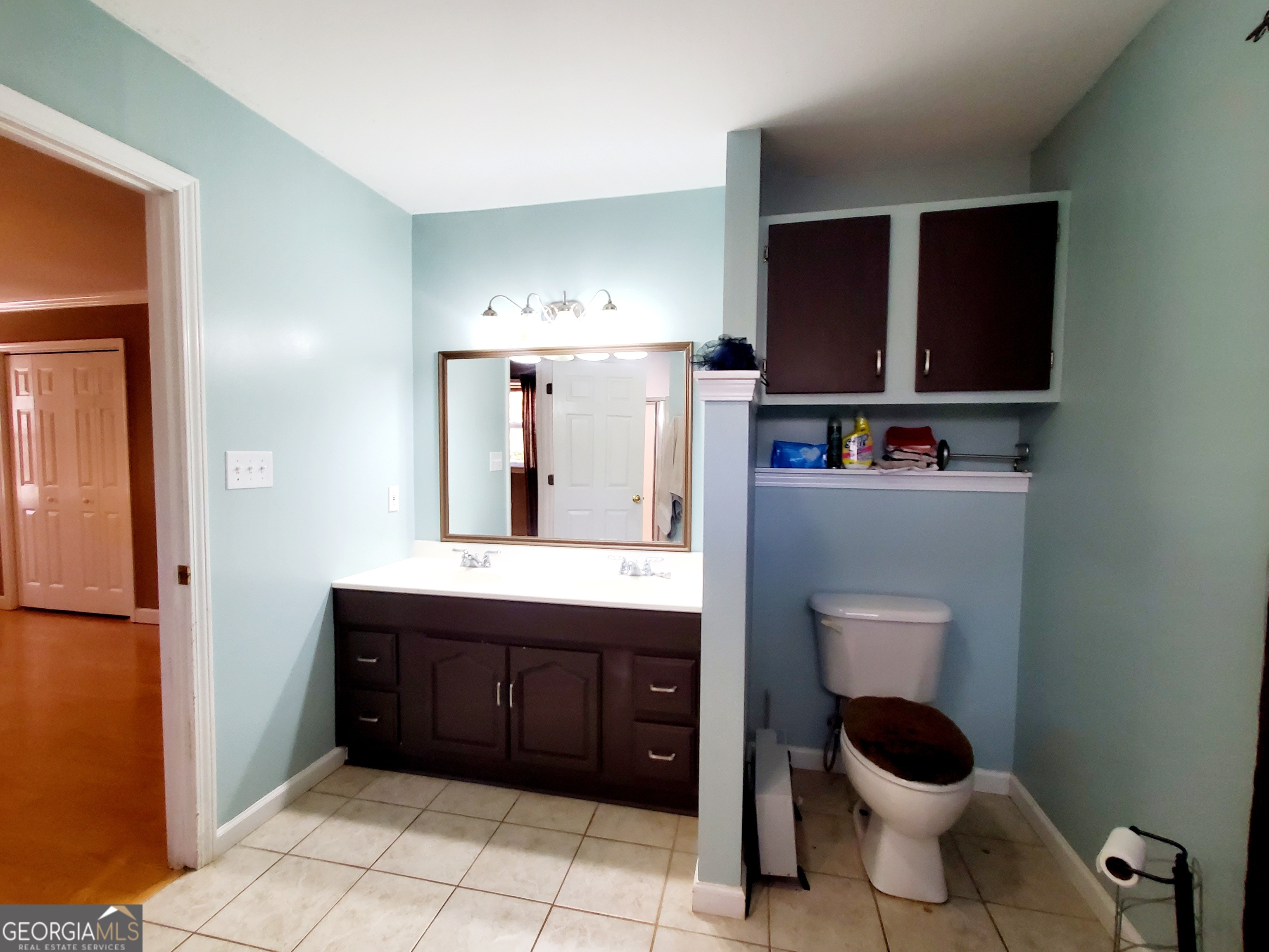 128 W Briarwood Drive Property Photo 7