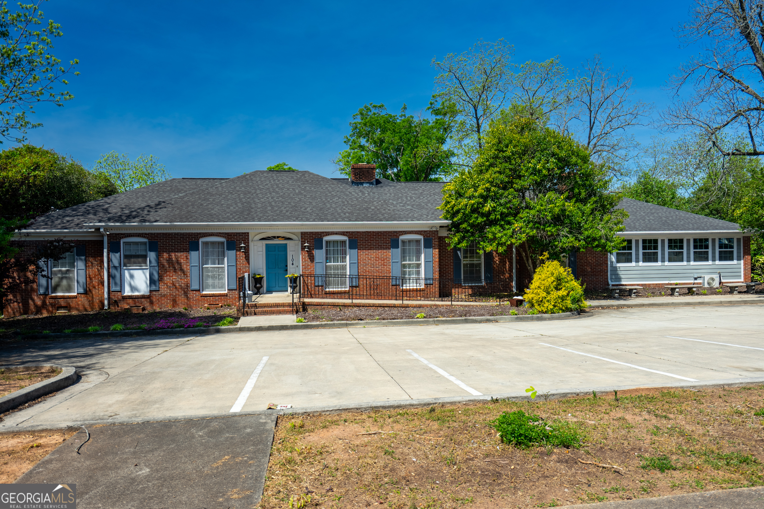 104 Harwell Avenue Property Photo 1