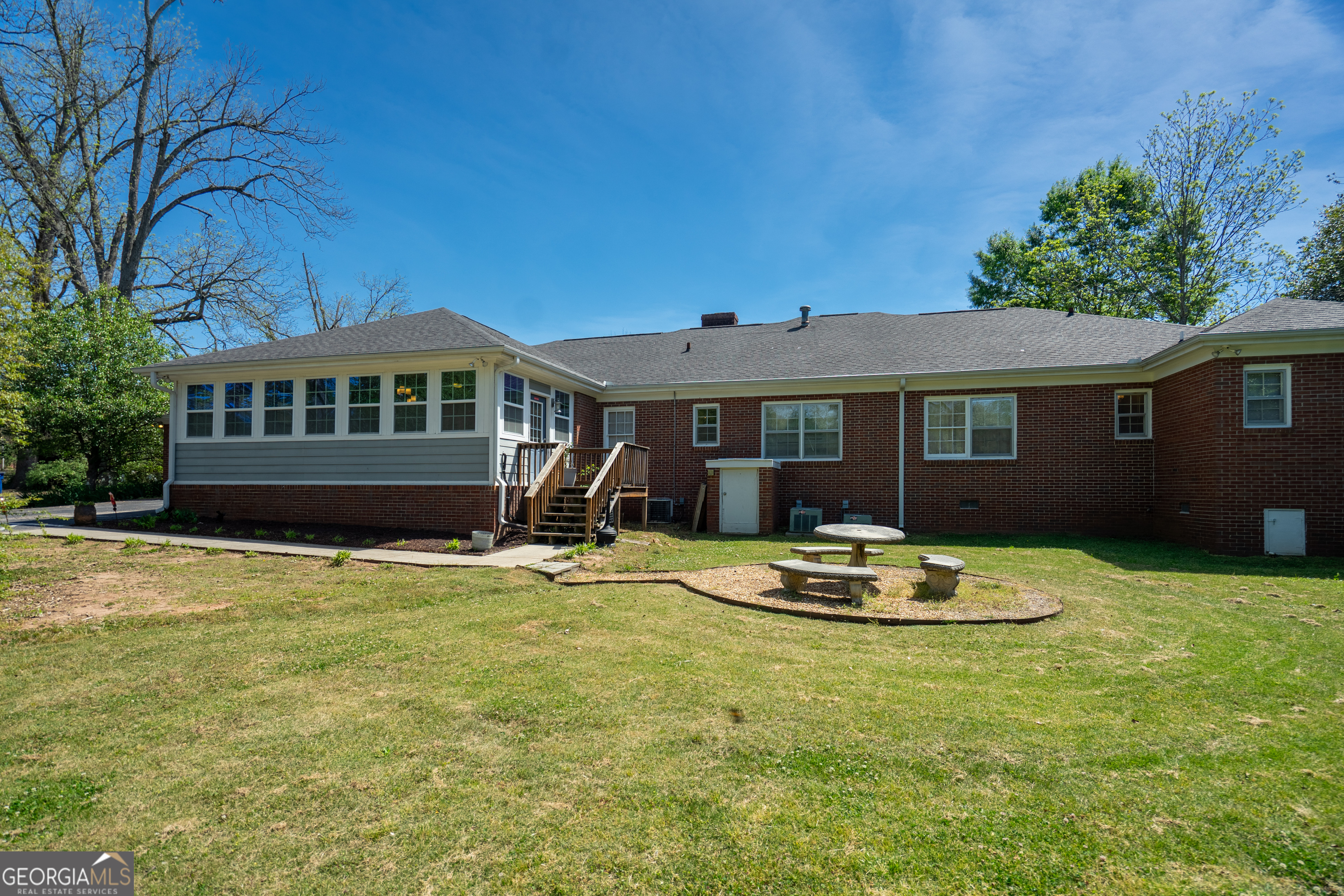 104 Harwell Avenue Property Photo 54