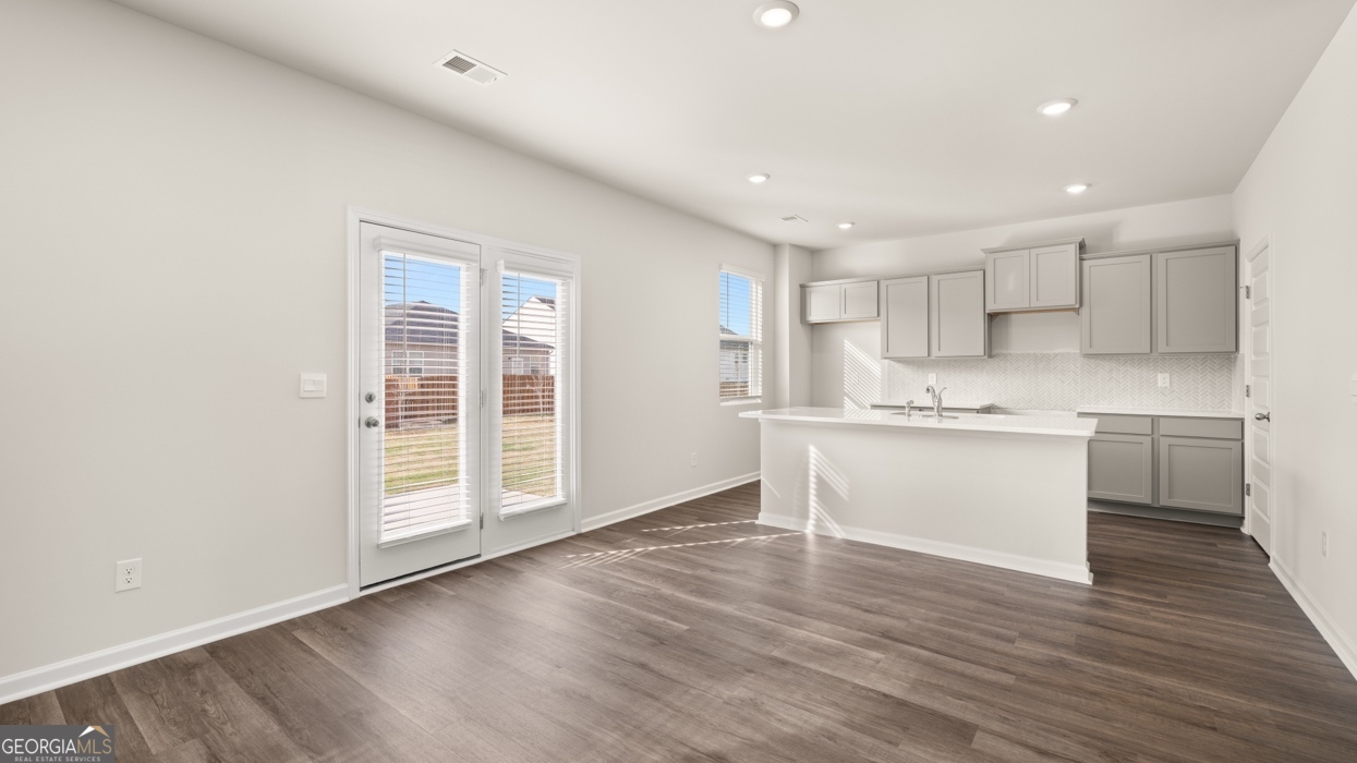 8569 Secretariat Drive Property Photo 36