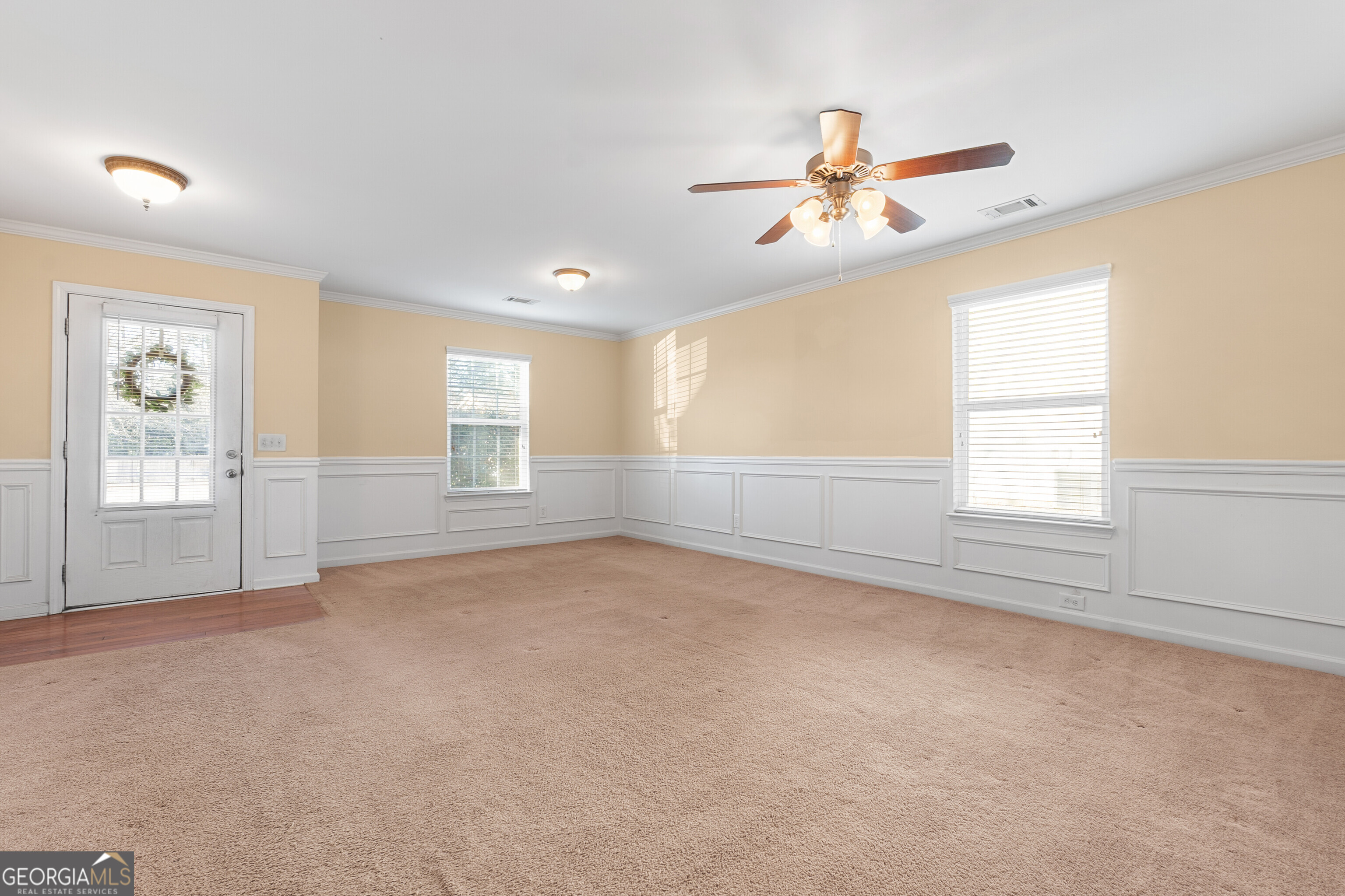 102 Steeple Court Property Photo 4