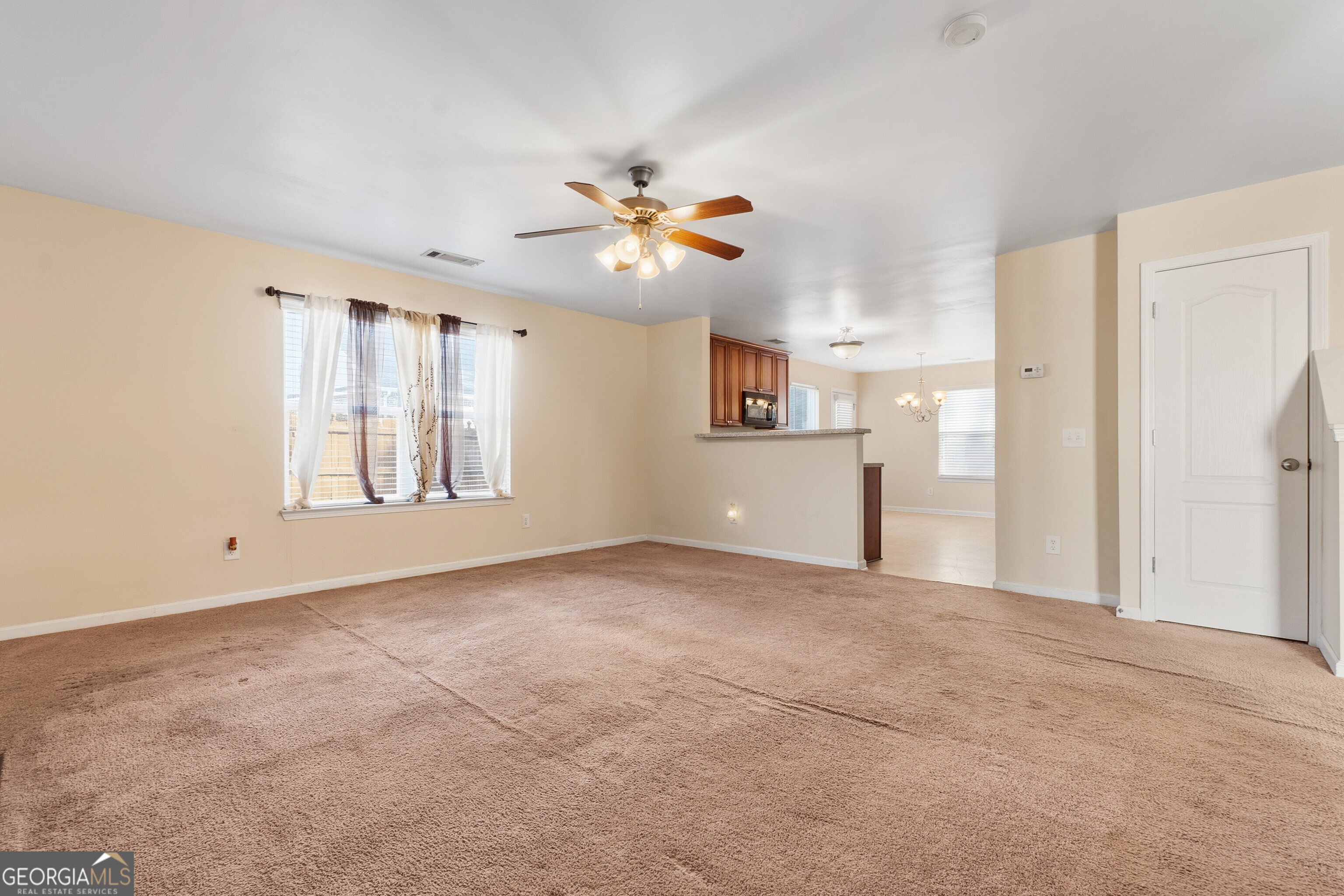 102 Steeple Court Property Photo 7