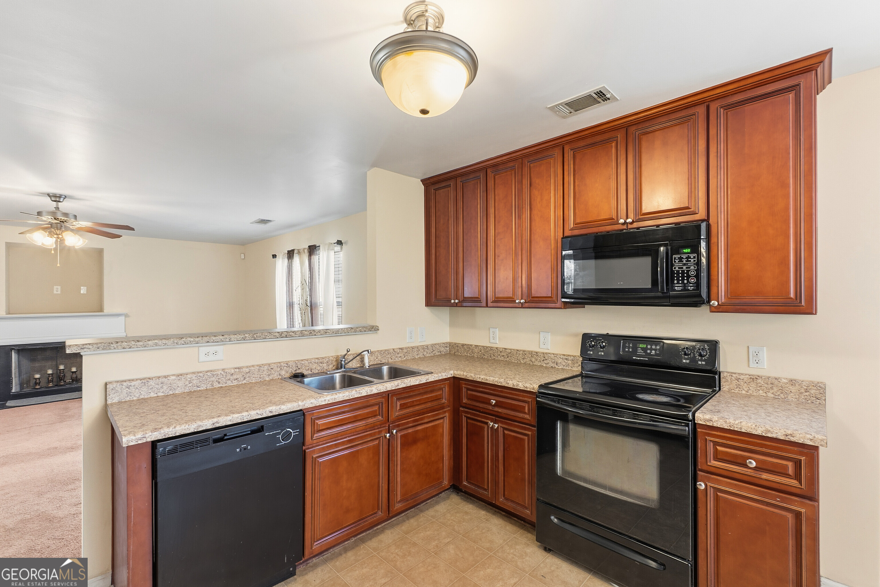 102 Steeple Court Property Photo 10