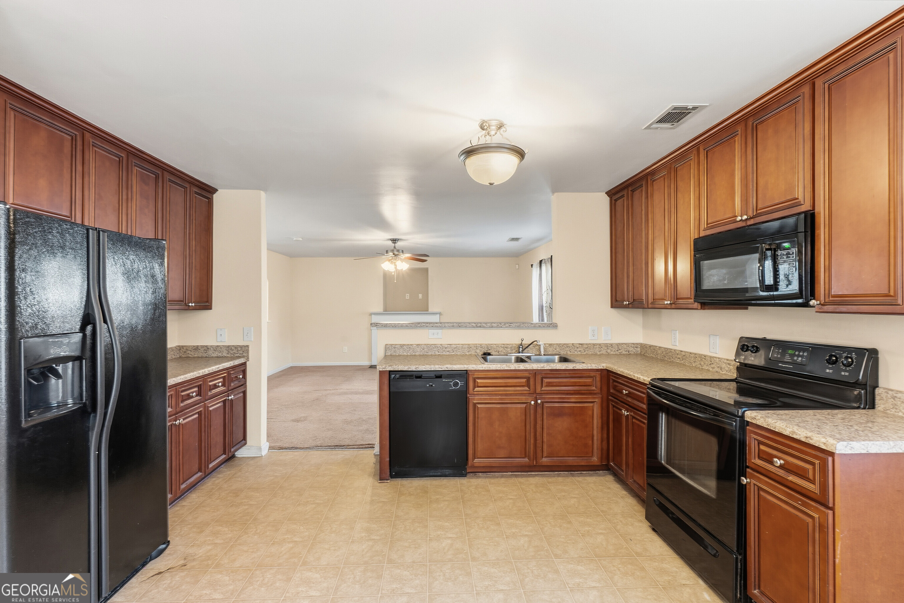 102 Steeple Court Property Photo 11